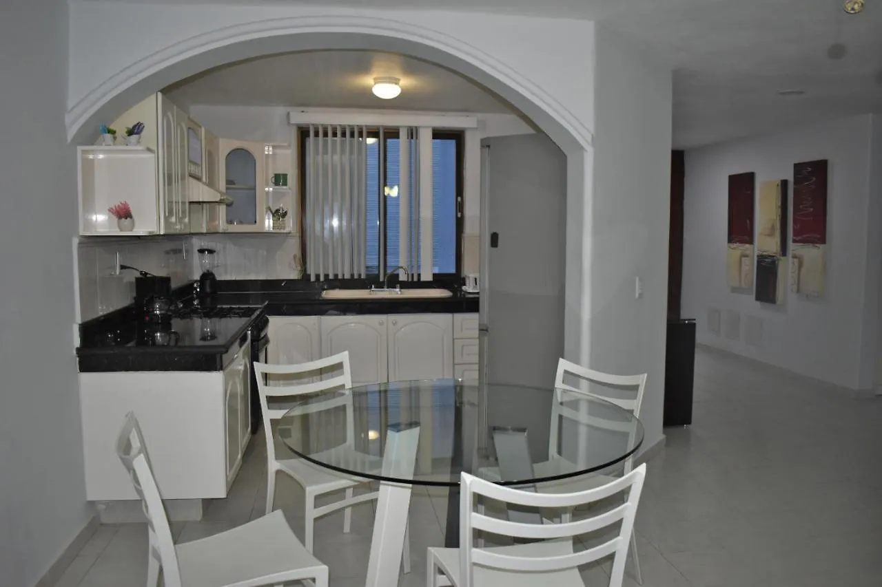 Quintas Del Lago Seaside Apartments Cancun Mexico