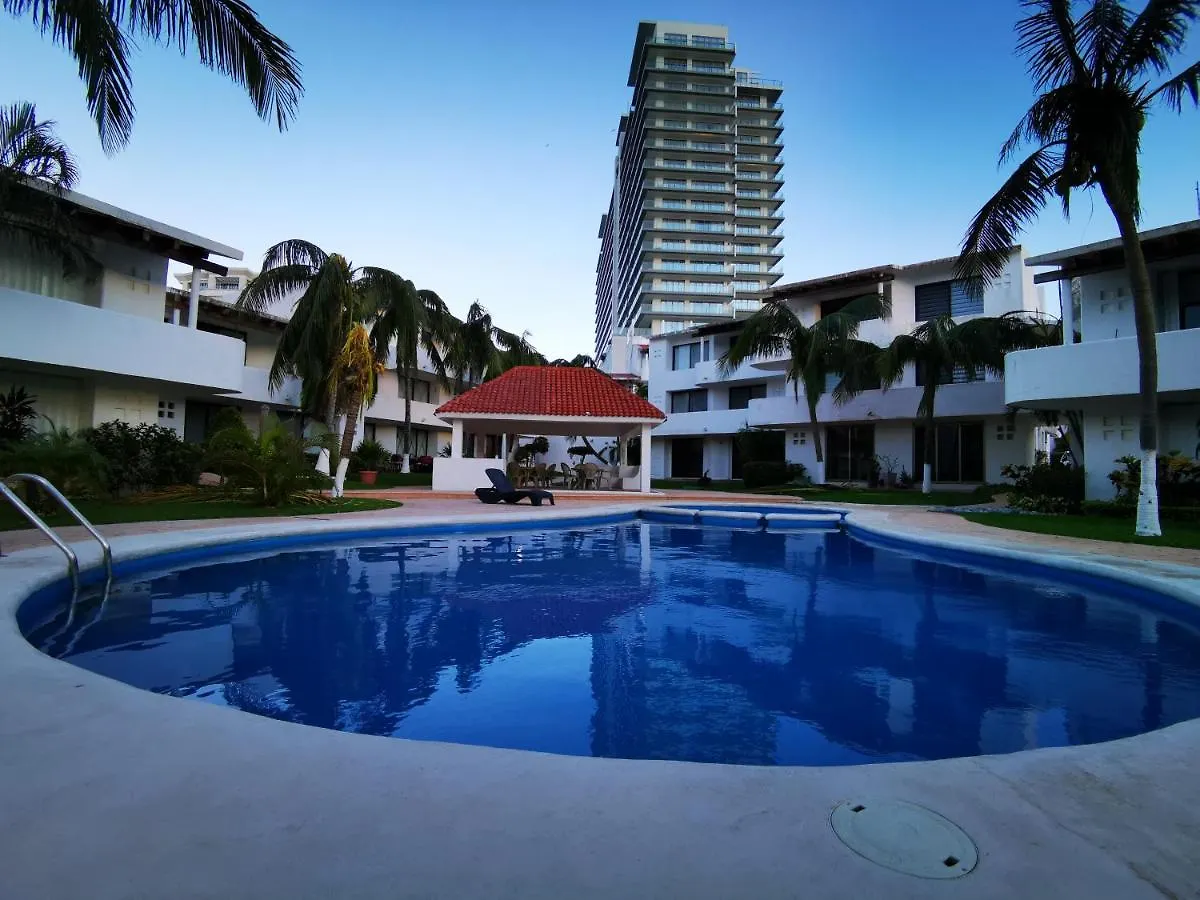 Quintas Del Lago Seaside Apartments Cancun 0*,