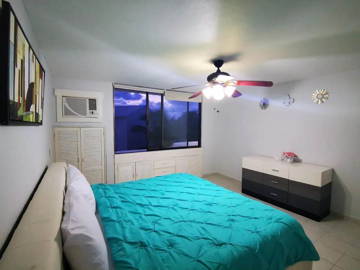 Quintas Del Lago Seaside Apartments Cancun