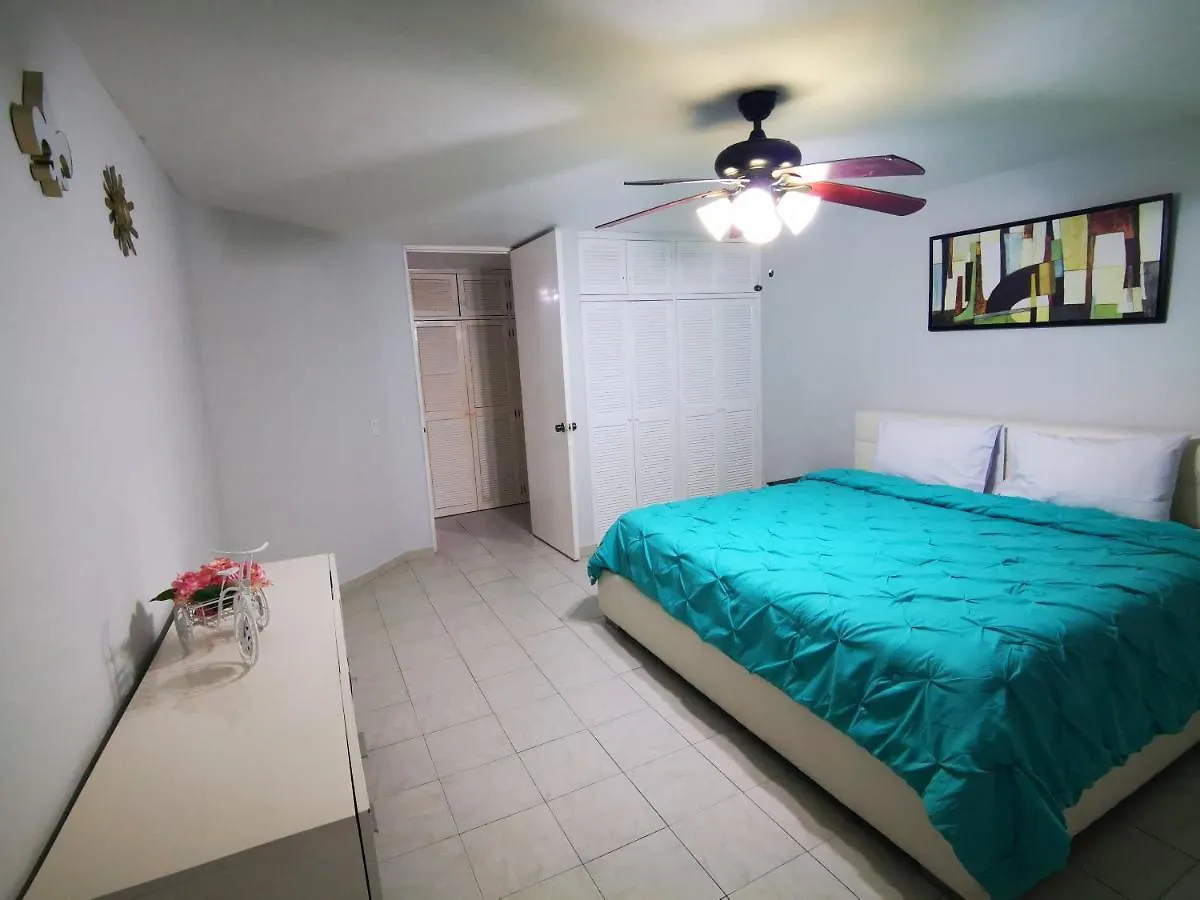 Quintas Del Lago Seaside Apartments Cancún