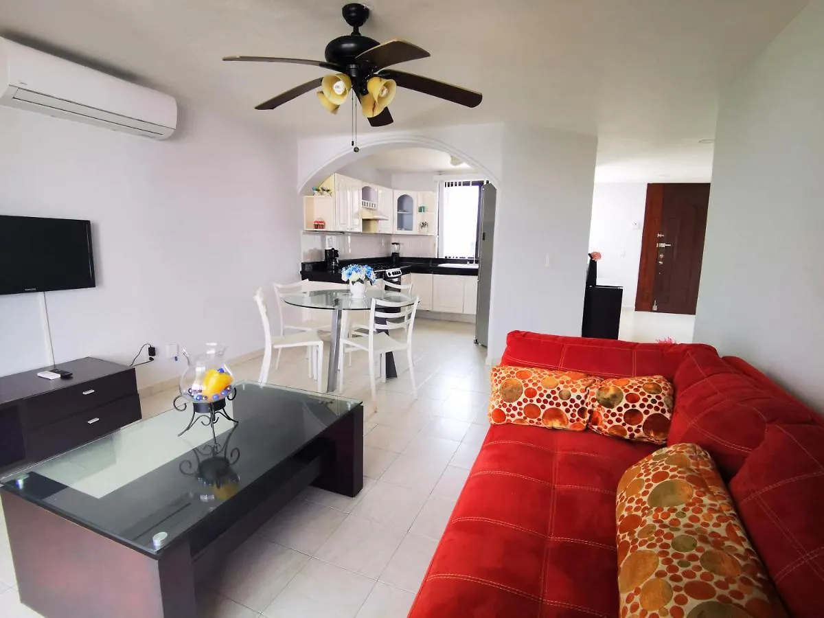 Quintas Del Lago Seaside Apartments Cancún